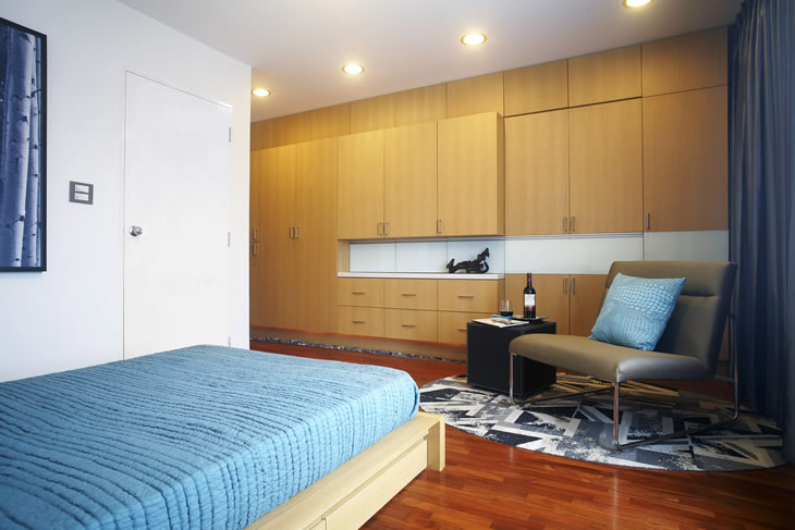 Click the image to close it.