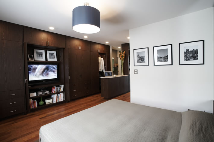 Click the image to close it.